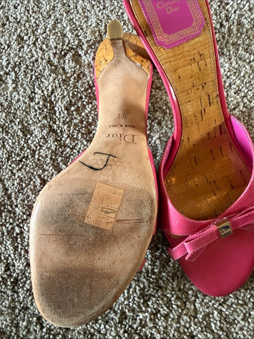 Dior Hot Pink Patent Leather Bow Slide Mules - Picture 3 of 5
